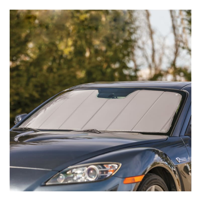 Accordion windshield clearance shade