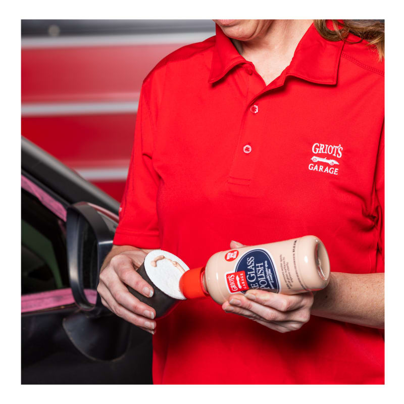 Review: Griots Fine Glass Polish - How to remove water spots and road film  off car glass